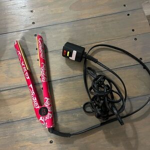 Ultra Chi straightener